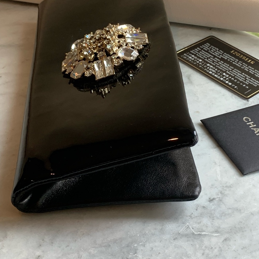CHANEL Rare Black Patent Swarovski Crystal CC Encrusted Gem East West Clutch Bag - Picture 10 of 16